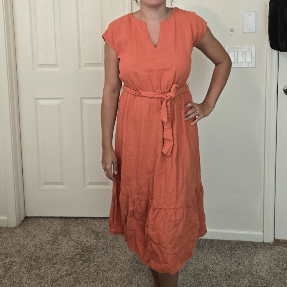 Orange dress
